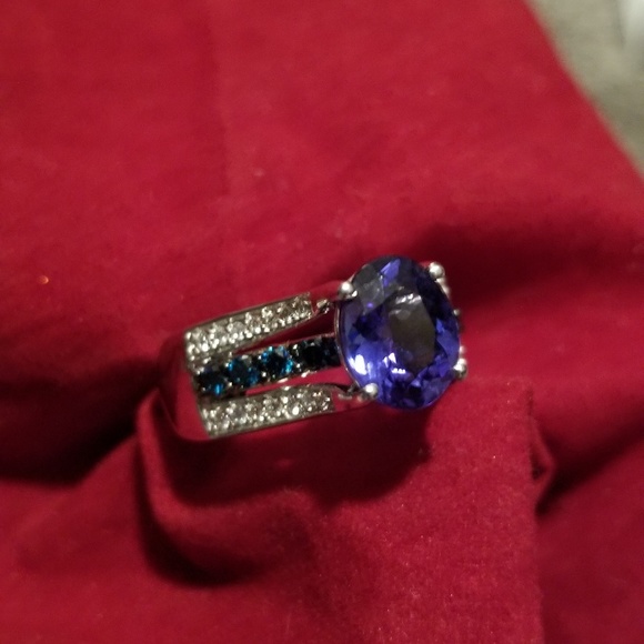 Tanzanite and diamond Ring - Picture 6 of 6